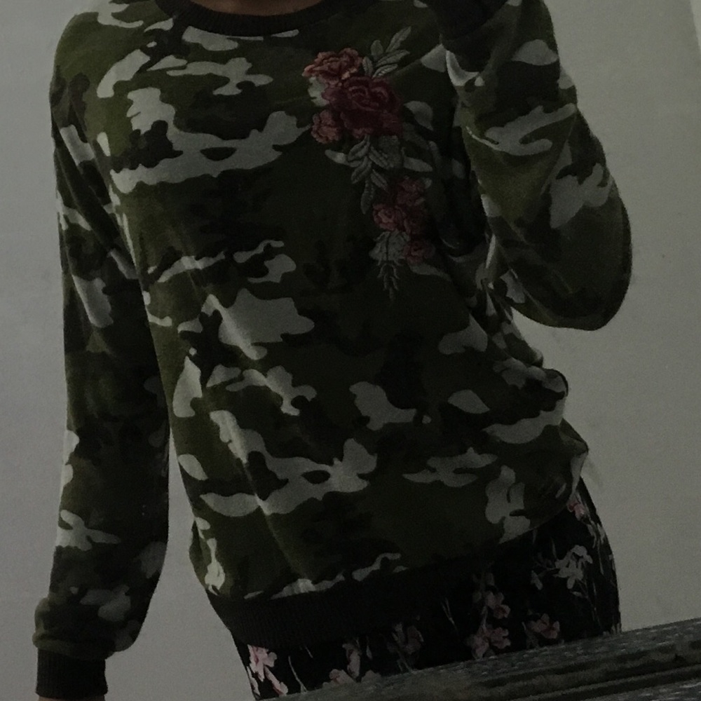 Roses and Camo